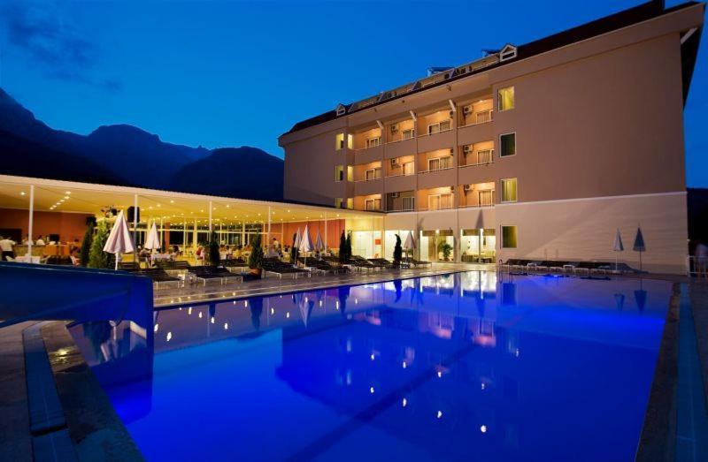 Castle Park Hotel Beldibi  Bagian luar foto