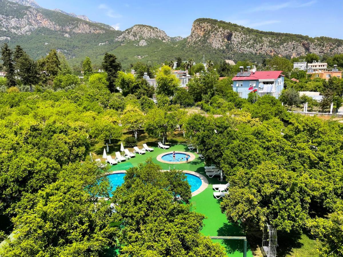 Castle Park Hotel Beldibi  Bagian luar foto