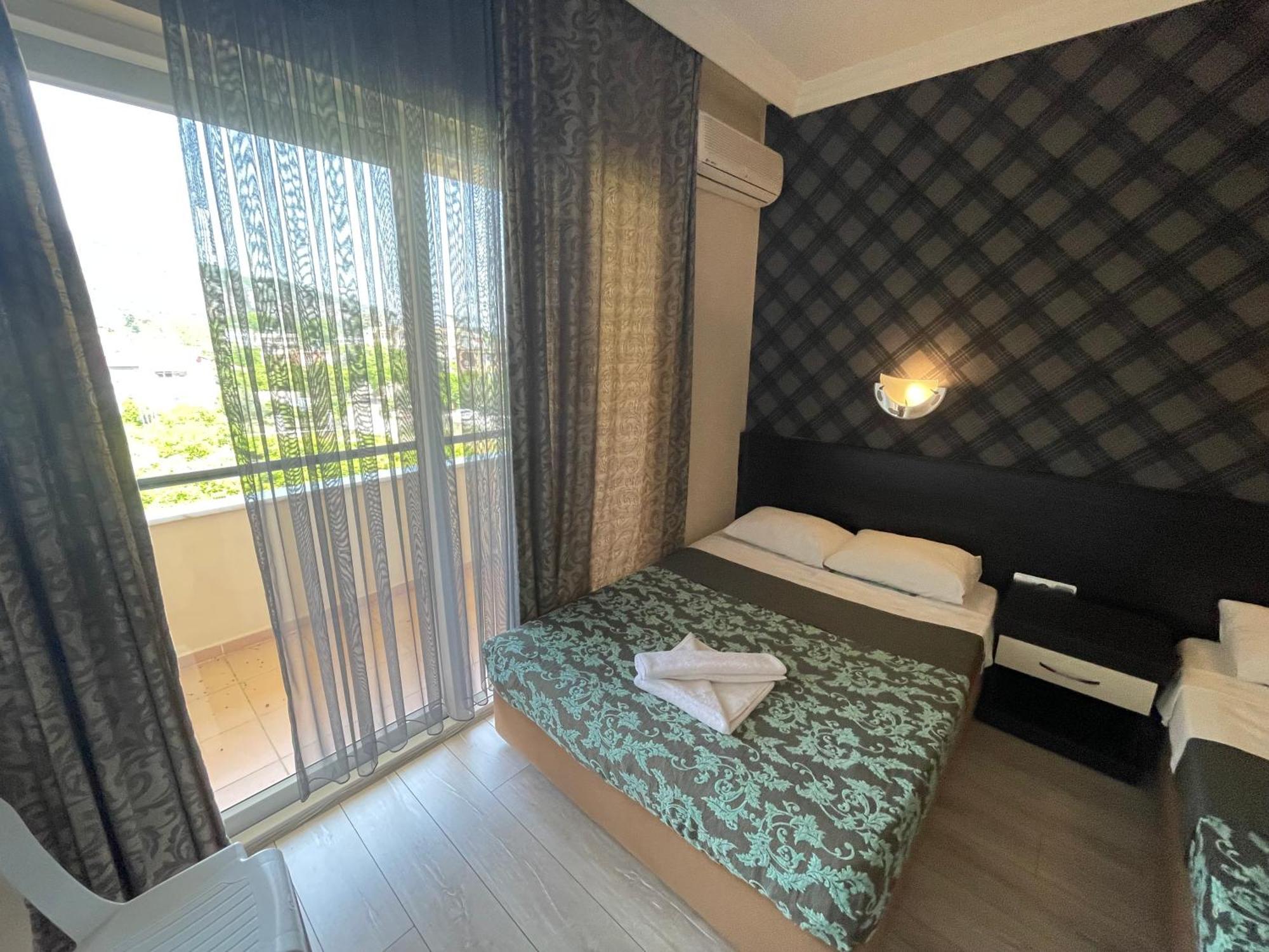 Castle Park Hotel Beldibi  Bagian luar foto